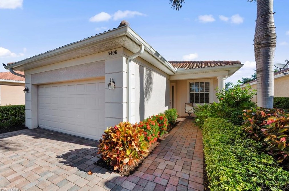 9408 La Bianco St, Fort Myers, FL 33967