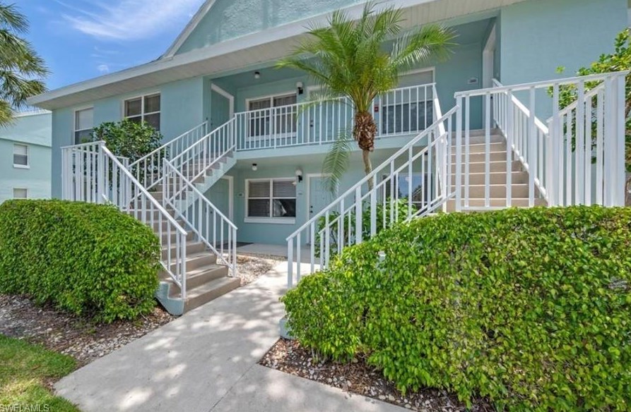 109 Wading Bird Cir # V-102, Naples, FL