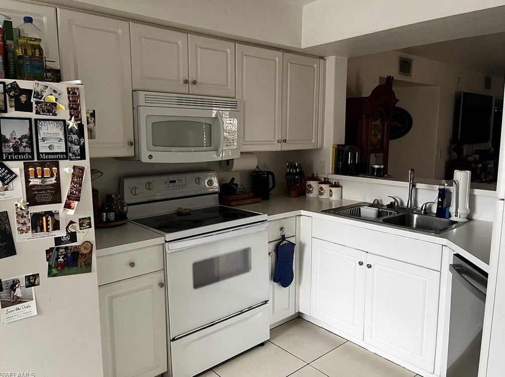 26664 Little John Ct, Bonita Springs, FL 34135