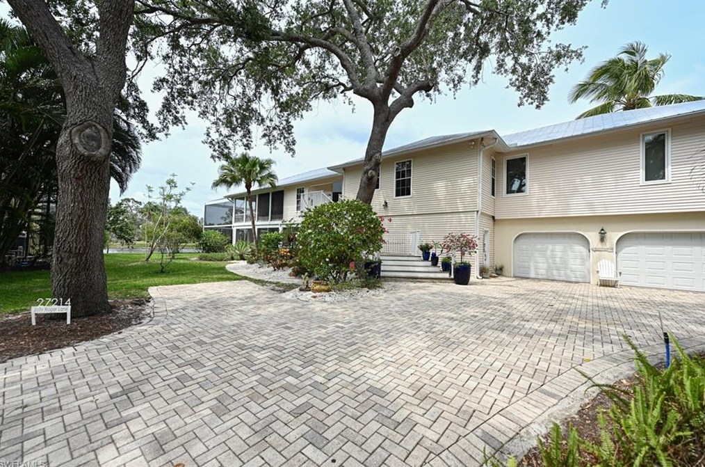 27214 Jolly Roger Ln, Bonita Springs, FL 34135