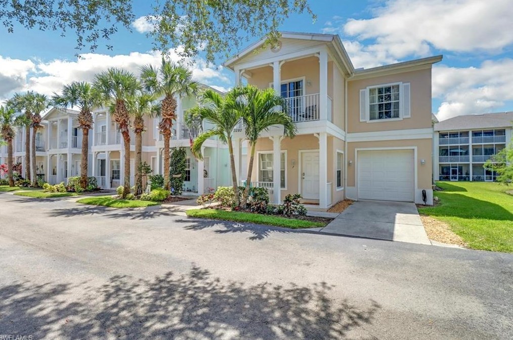 3280 Lindsey Ln Apt 7, Naples, FL 34109