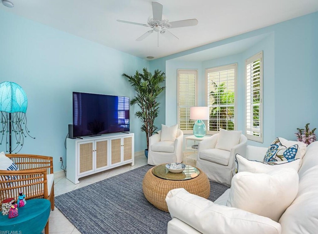 846 9th Ave S #104, Naples, FL 34102