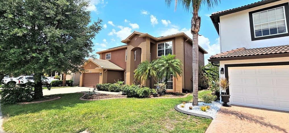 12459 Muddy Creek Ln, Fort Myers, FL 33913-6756