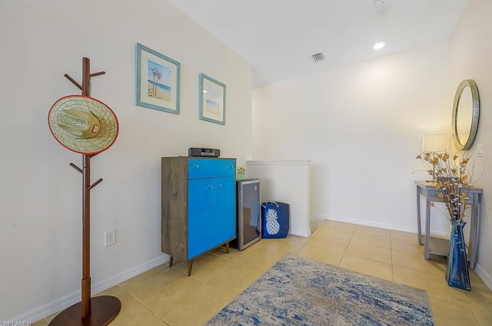 23400 Alamanda Dr Unit 204, Bonita Springs, FL 34135