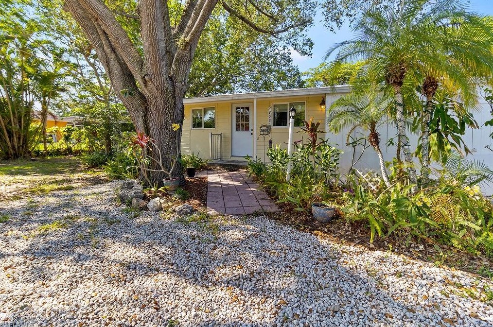 2808 Van Buren Ave, Naples, FL 34112