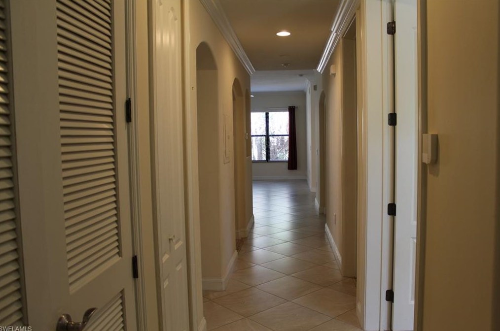 1240 Carpazi Ct Apt 2, Naples, FL 34105