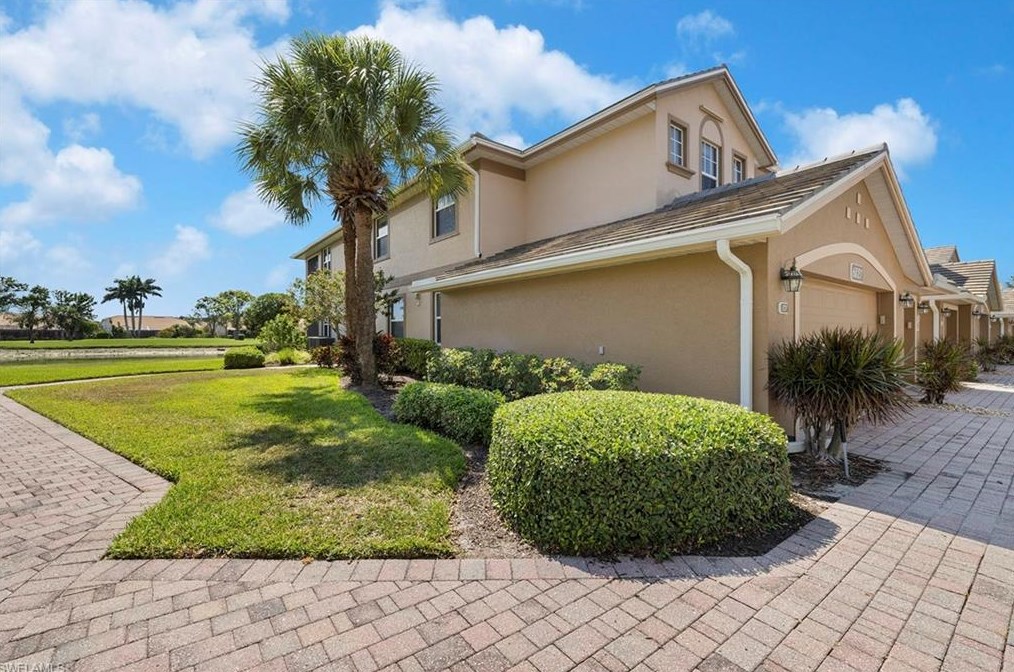 6821 Ascot Dr Unit 101, Naples, FL 34113