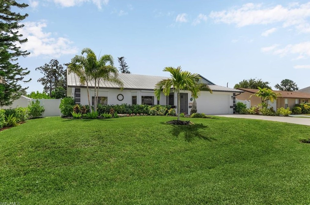27541 Baretta Dr, Bonita Springs, FL 34135