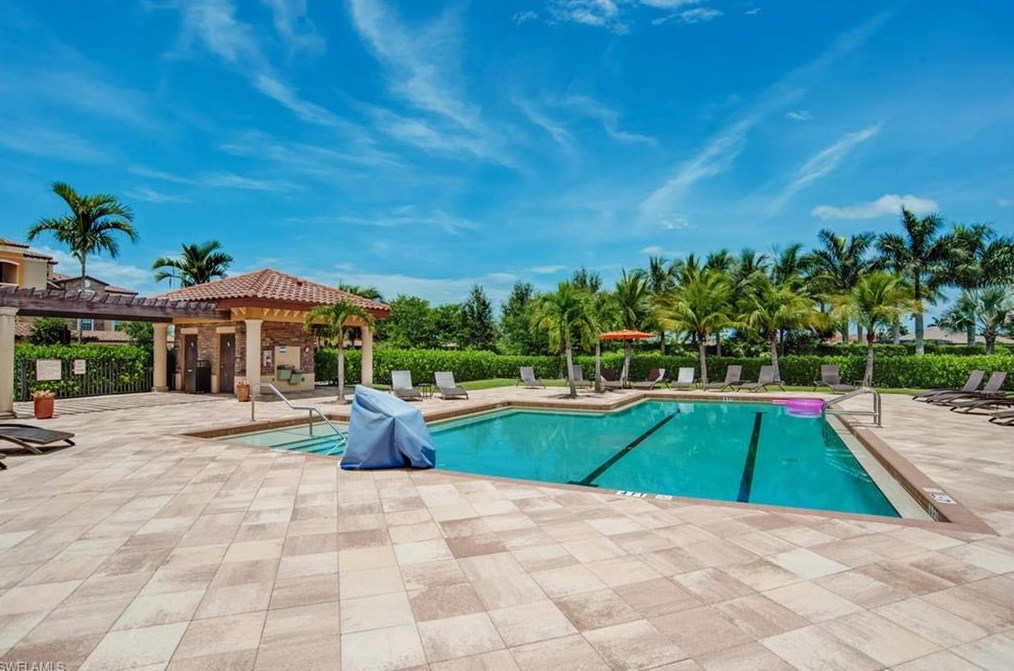 9715 Acqua Ct Unit 111, Naples, FL 34113