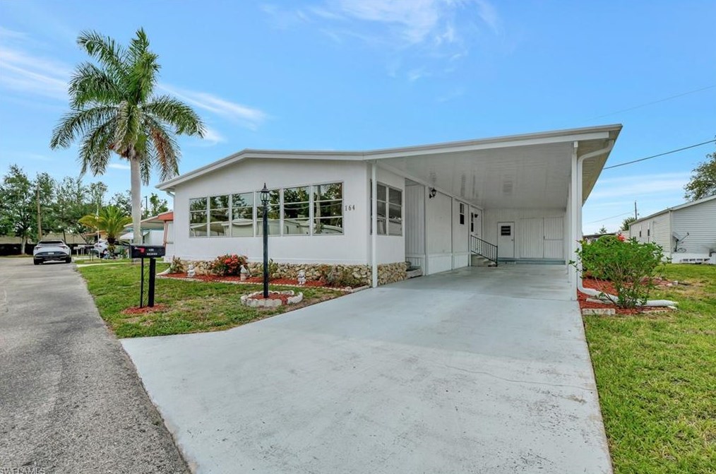 164 Willow Ln #36, Naples, FL 34114