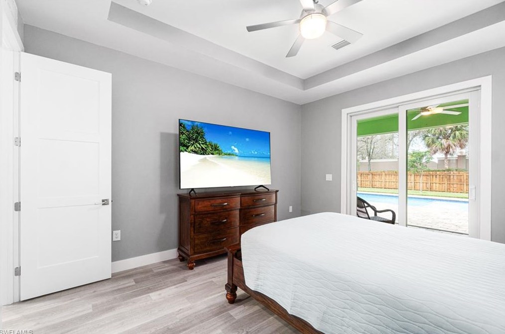 28124 Sunset Dr, Bonita Springs FL  34134-7503 exterior