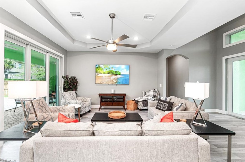 28124 Sunset Dr, Bonita Springs FL  34134-7503 exterior