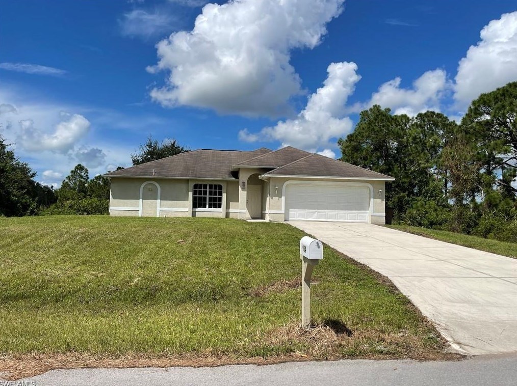 934 Garnet Ave, Lehigh Acres, FL 33974
