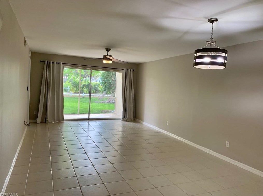 621 Squire Cir Apt 103, Naples, FL 34104