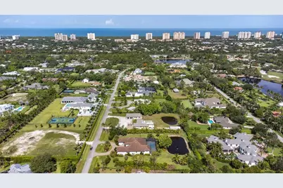 179 Mahogany Dr, Naples, FL 34108 - Photo 4