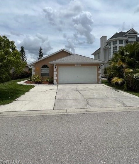 381 Leawood Cir, Naples, FL 34104