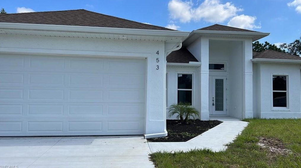 453 Lillon Ave S, Lehigh Acres, FL 33974