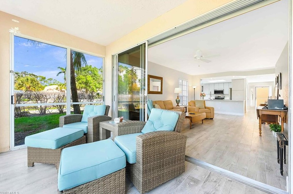 651 Wiggins Lake Dr #102, Naples, FL 34110