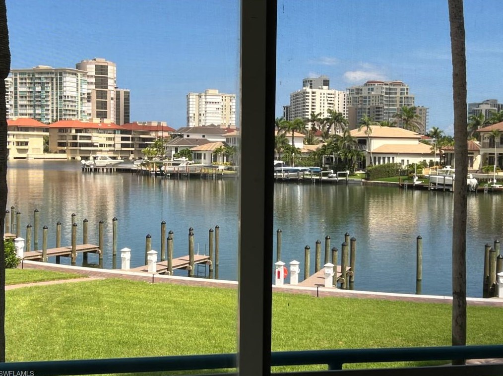 355 Park Shore Dr #1-124, Naples, FL 34103