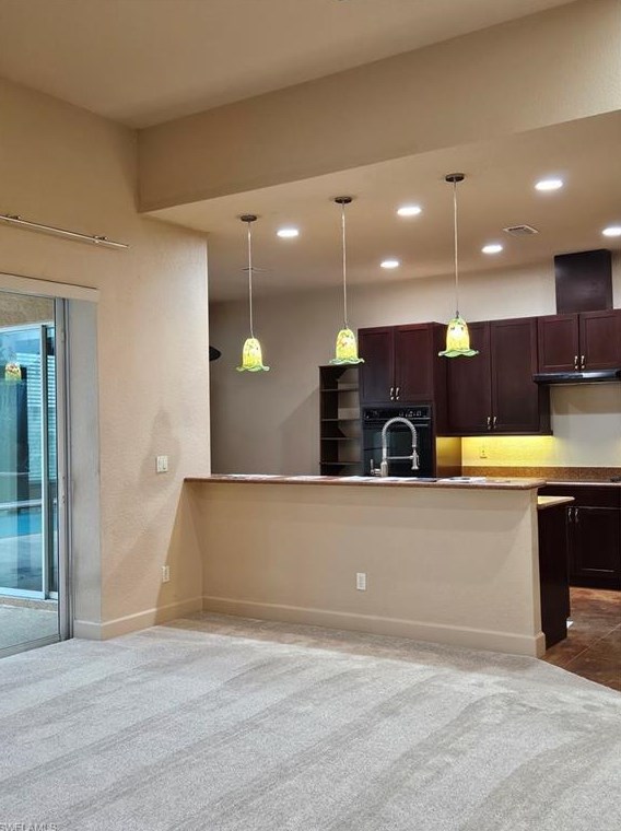 560 Desoto Blvd, Naples FL 34120-9021 exterior