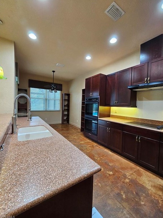 560 Desoto Blvd, Naples FL 34120-9021 exterior