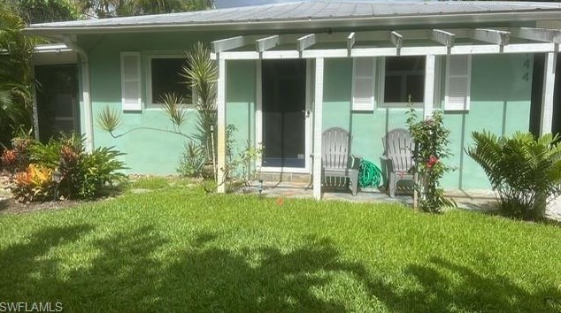 9144 7th St N, Naples, FL 34108