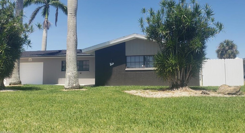 5321 Cortez Ct, Cape Coral, FL 33904-5879
