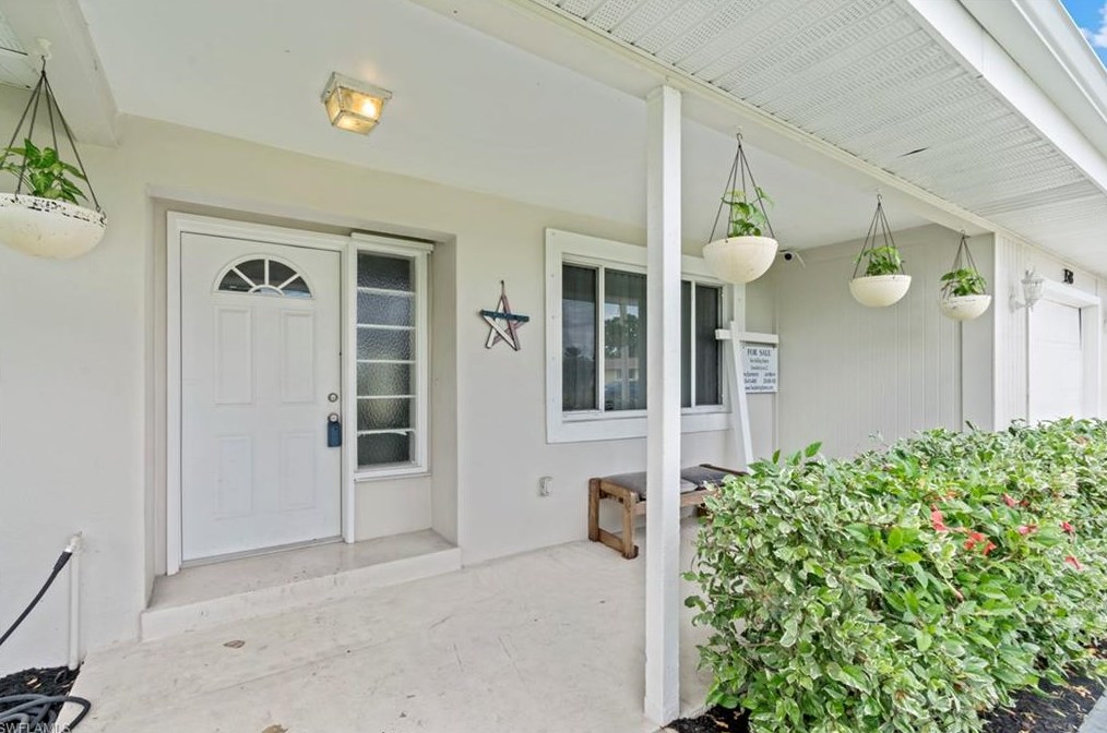 1518 4th Terrace, Cape Coral, FL 33909
