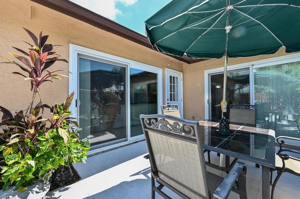 5636 Foxlake Dr, Fort Myers, FL 33917-5649