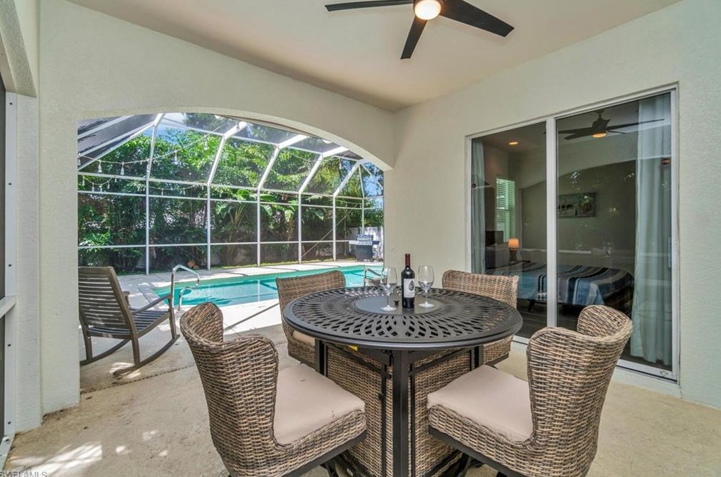 796 96th Ave N, Naples, FL 34108