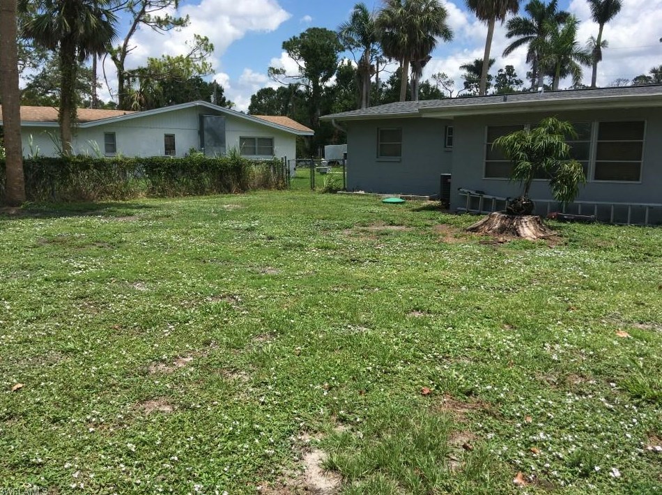 1465 Maranatha Dr, Fort Myers, FL 33903-5528