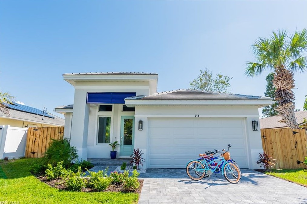 548 101st Ave, Naples, FL 34108