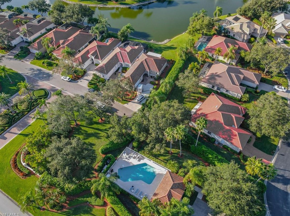 903 Fountain Run, Naples FL  34119-1356 exterior