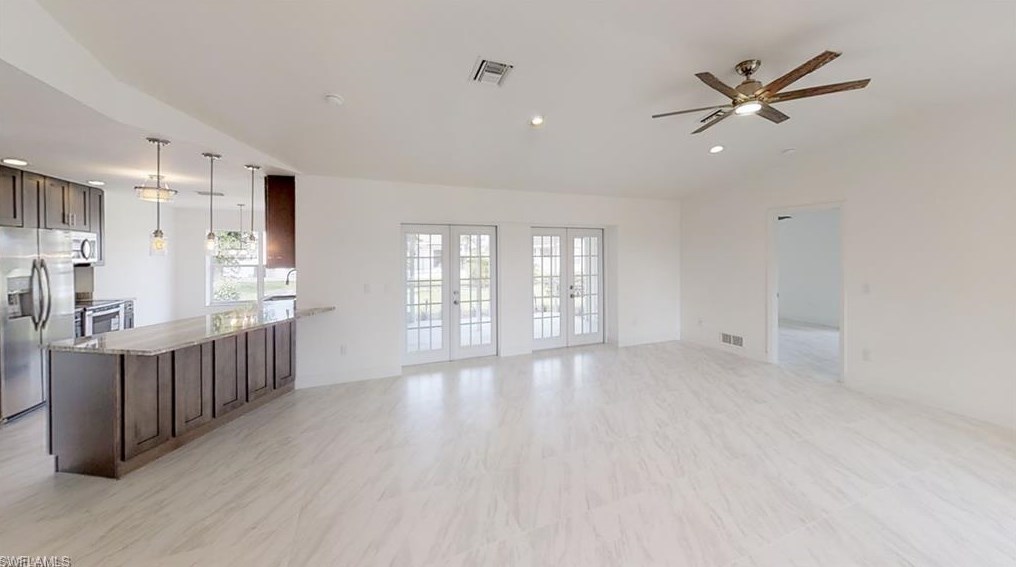 361 Valley Stream Cir, Naples, FL 34113