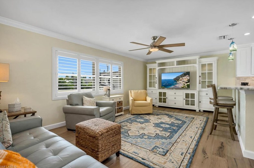 535 Prather Dr, Fort Myers, FL 33919-3129