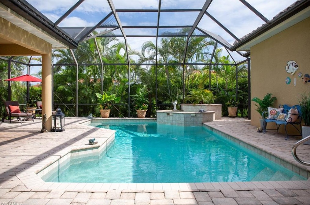 962 Tivoli Ct, Naples, FL 34104