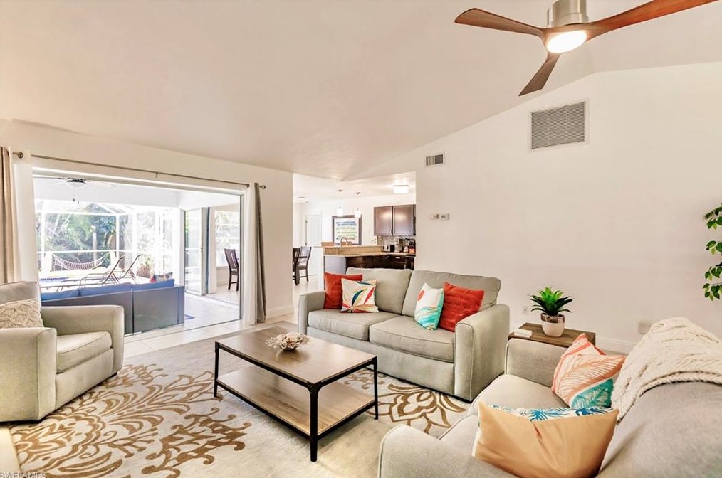 1303 N Alhambra Cir, Naples, FL 34103