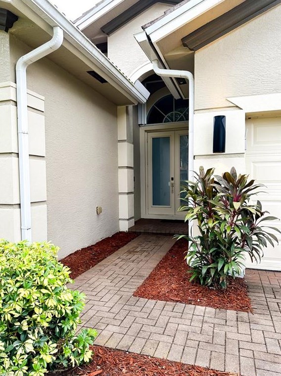 1922 Par Dr, Naples, FL 34120
