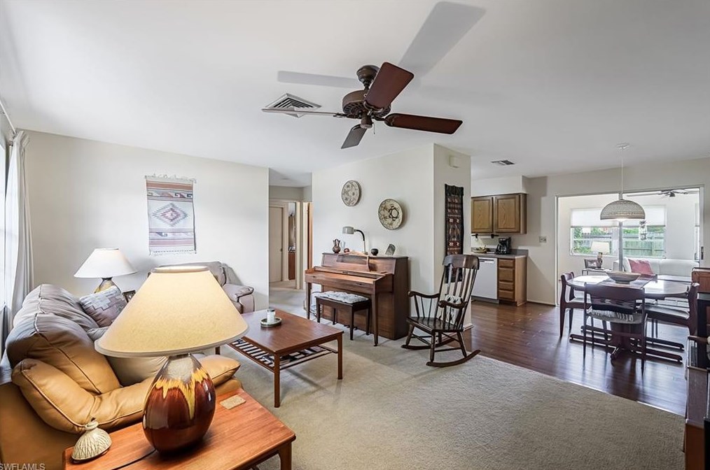 741 95th Ave N, Naples, FL 34108