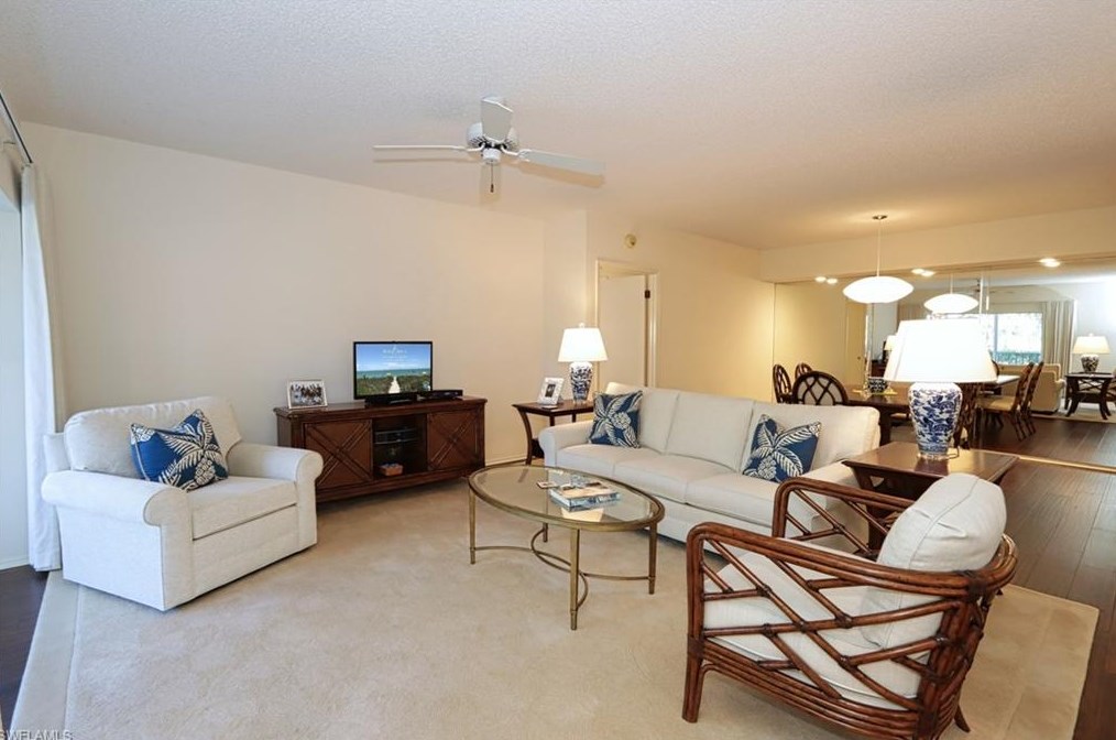 765 Willowbrook Dr, Naples, FL 34108-8545