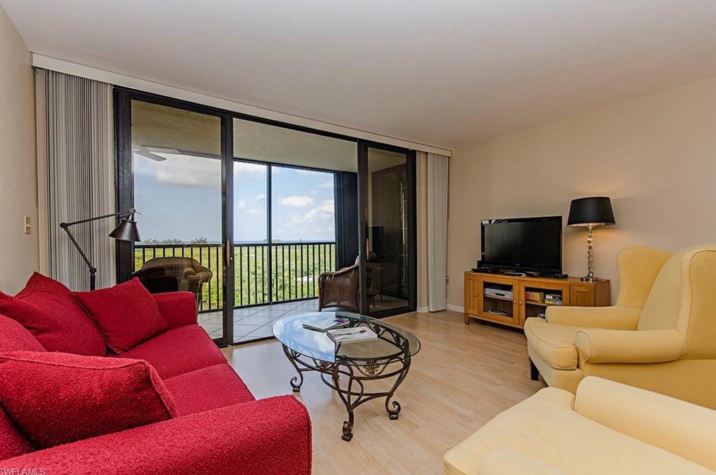 17 Bluebill Ave #703, Naples, FL 34108