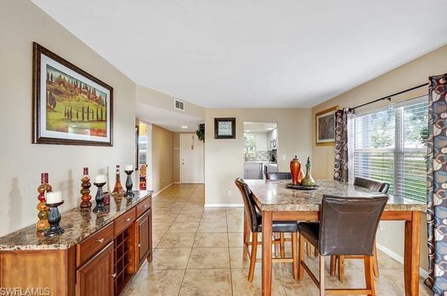 100 Valley Stream Dr, Naples, FL 34113
