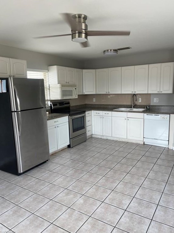 673 105th Ave N, Naples, FL 34108