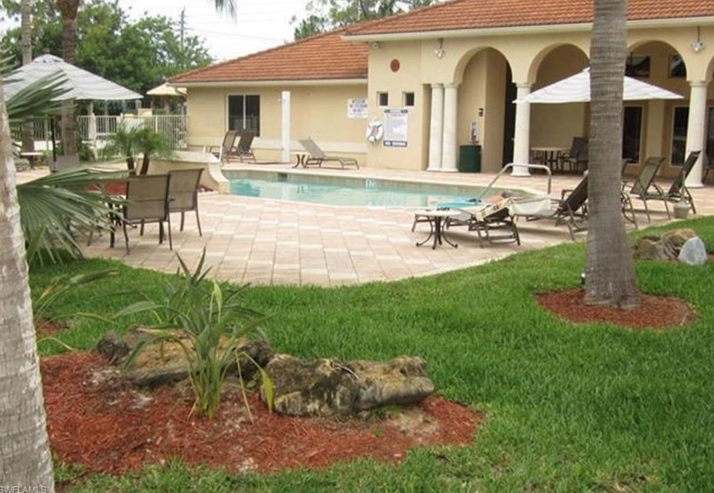 8255 Ibis Club Dr #504, Naples, FL 34104