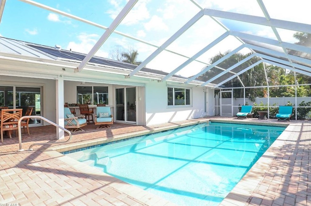 420 S Golf Dr, Naples, FL 34102