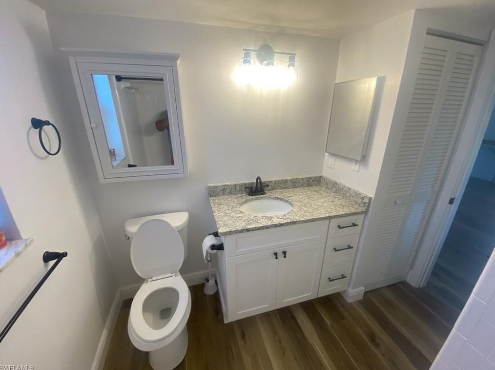 185 Palm Dr #18-c, Naples, FL 34112