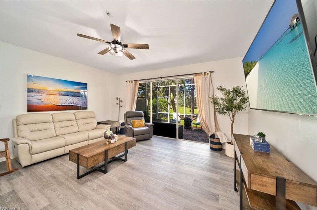 816 Hampton Cir, Naples, FL 34105