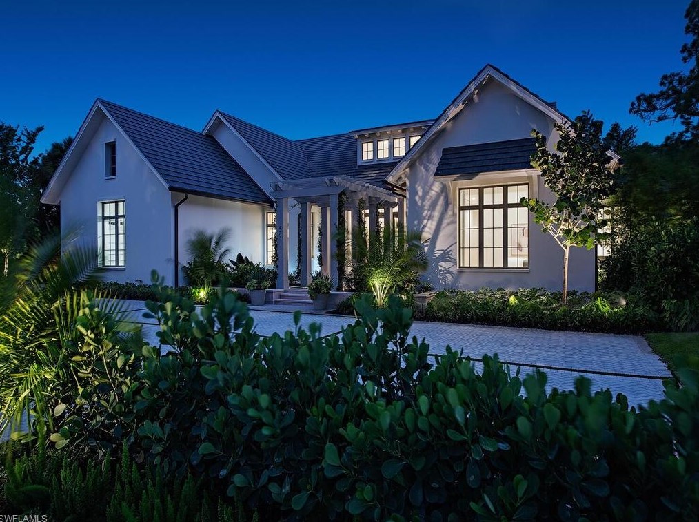 470 Banyan Blvd, Naples, FL 34102