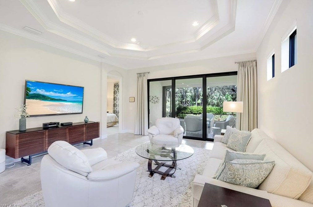 9433 Isla Bella Cir, Bonita Springs, FL 34135