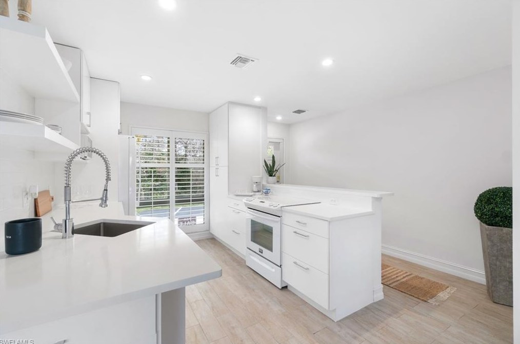 324 Tern Dr #2, Naples, FL 34112